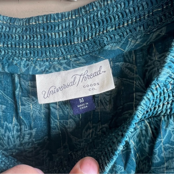 Universal Threads Floral Long Sleeve Top Size M - Metallic Casual Modest - Picture 4 of 6